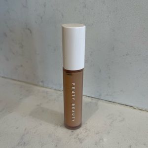 Fenty Beauty Instant retouch concealer 240
